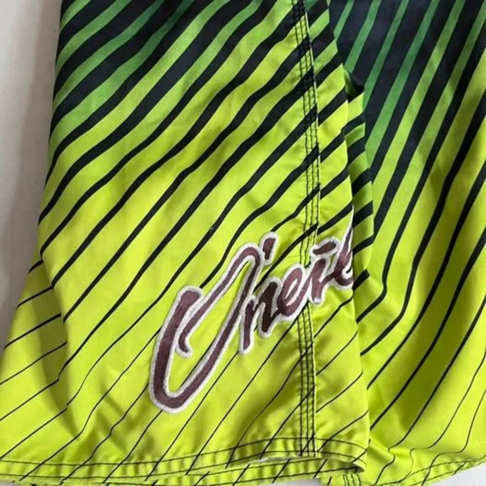 O'Neill Men's Green and Black Gradient Board Shorts 32